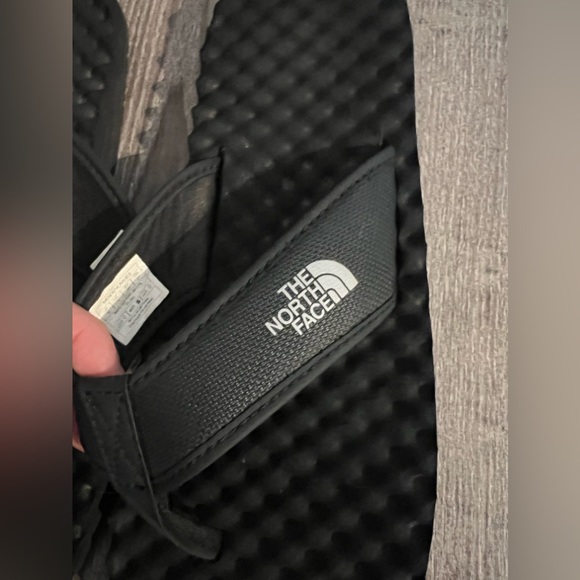 The North Face M9 🪬 mens sandals - Picture 2 of 6